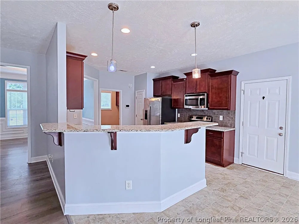 2450 Market Hill Drive Fayetteville, NC 28306