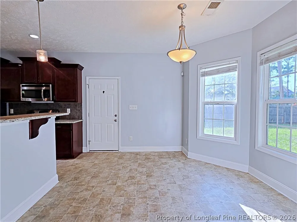 2450 Market Hill Drive Fayetteville, NC 28306