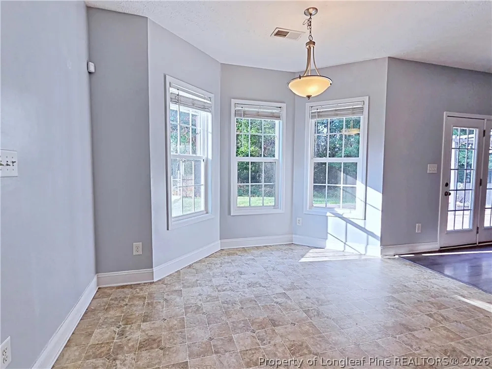 2450 Market Hill Drive Fayetteville, NC 28306