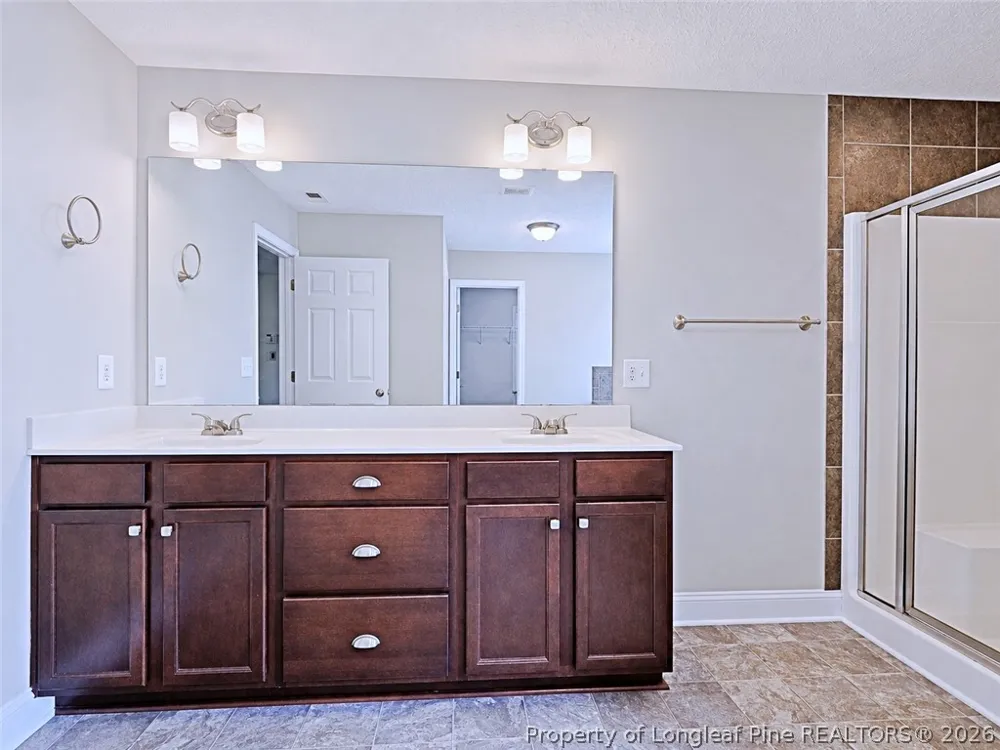 2450 Market Hill Drive Fayetteville, NC 28306