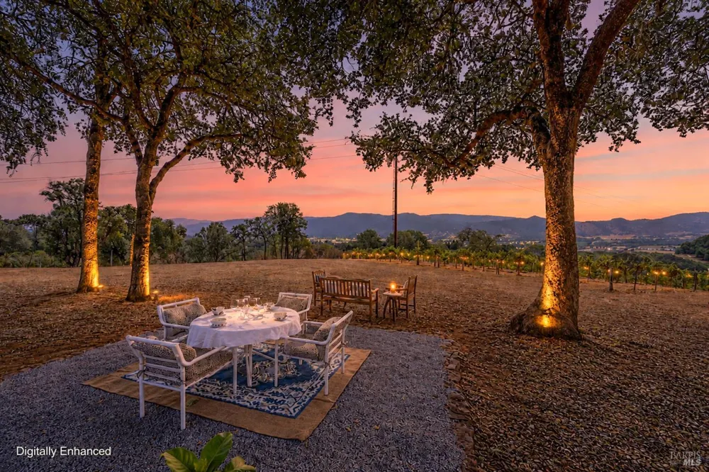 1495 Rafello Drive Ukiah, CA 95482