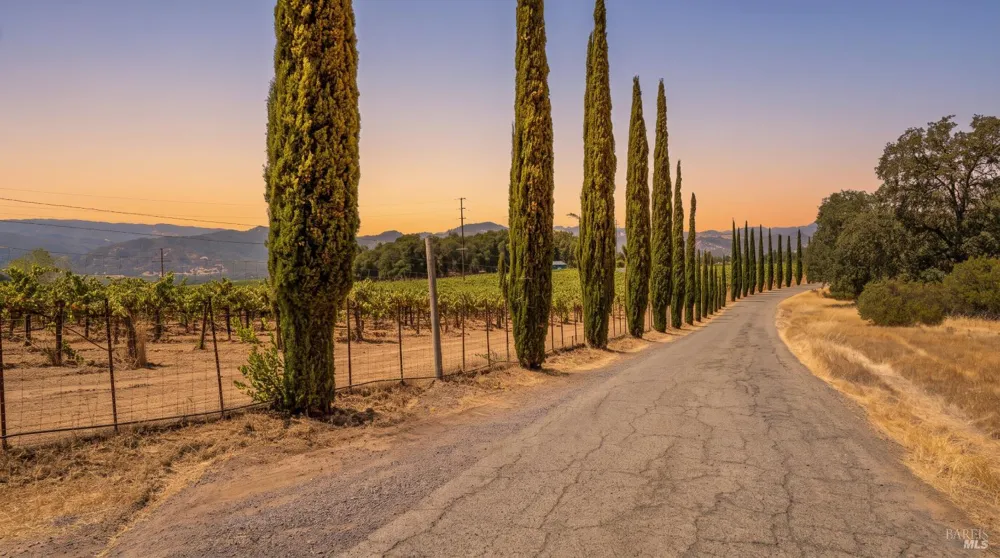 1495 Rafello Drive Ukiah, CA 95482