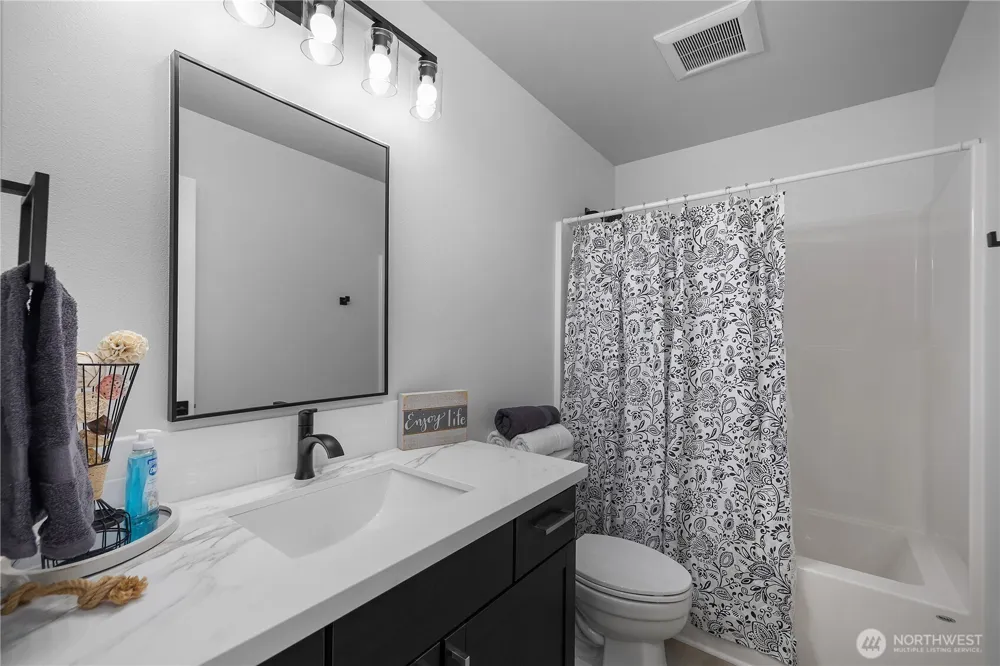 20 E Meadow Mist Place Belfair, WA 98528