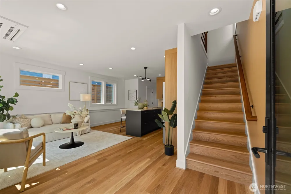 268 Fulton Street Seattle, WA 98109