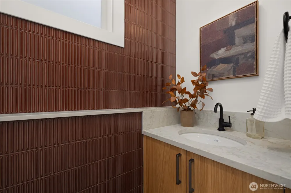 268 Fulton Street Seattle, WA 98109