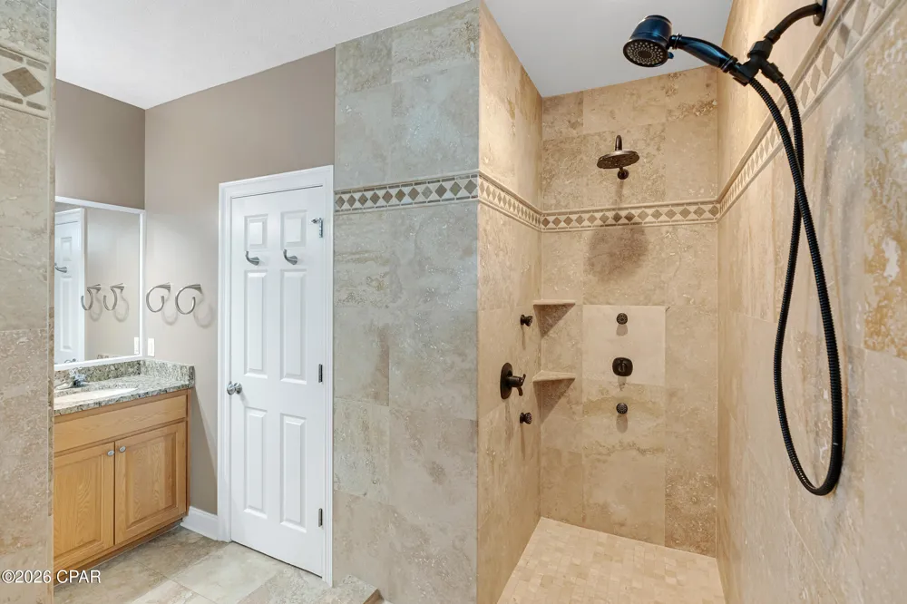 5405 Thomas Drive Panama City Beach, FL 32408