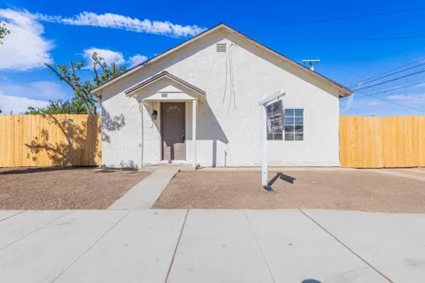 325 S 7th Street