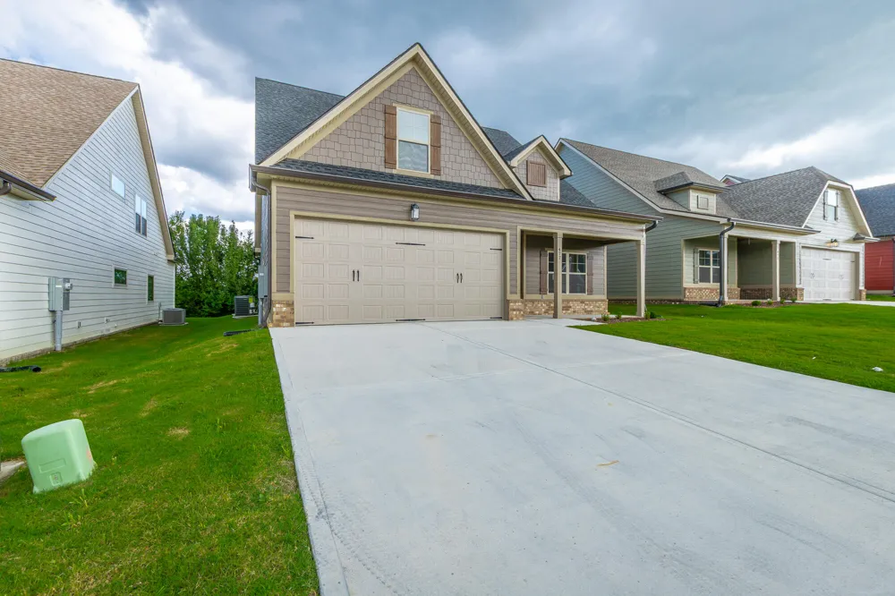 477 Willow Grove Court Ringgold, GA 30736