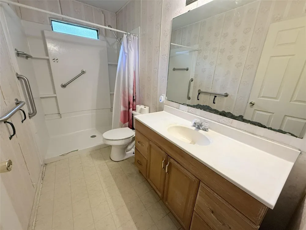724 S Morgan Street Angleton, TX 77515
