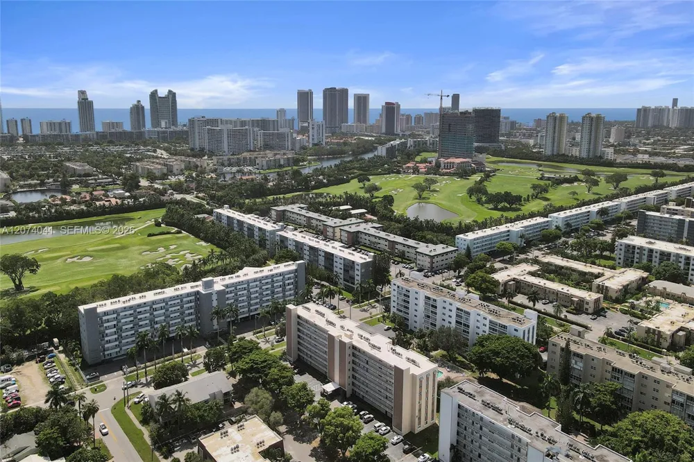 1001 NE 14th Ave #402 Hallandale Beach, FL 33009