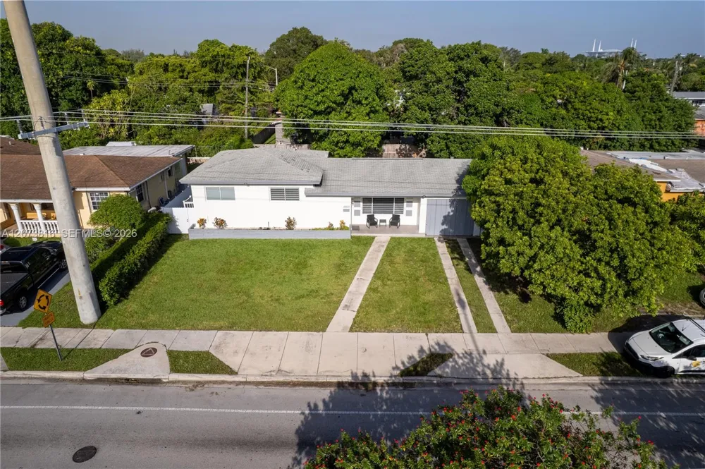 18820 NW 7th Ave Miami Gardens, FL 33169