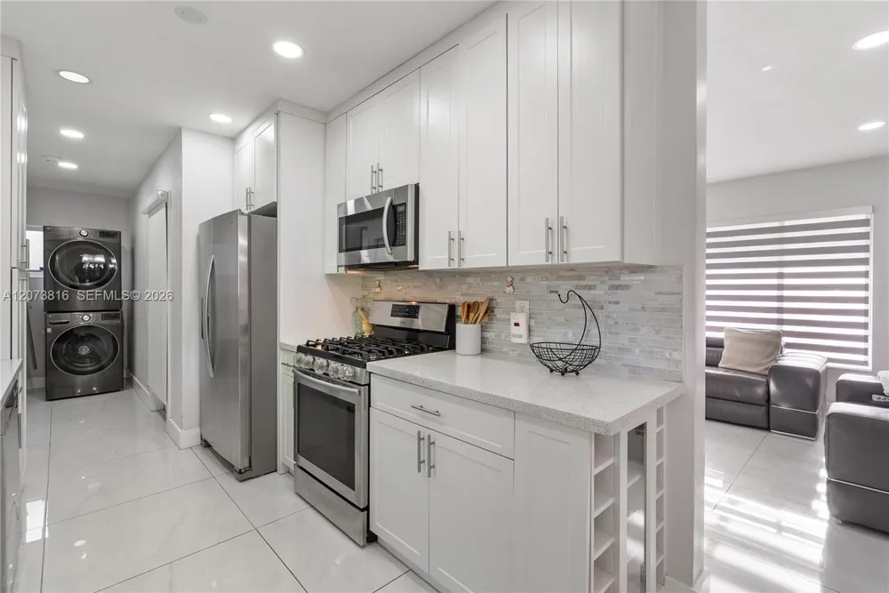 18820 NW 7th Ave Miami Gardens, FL 33169