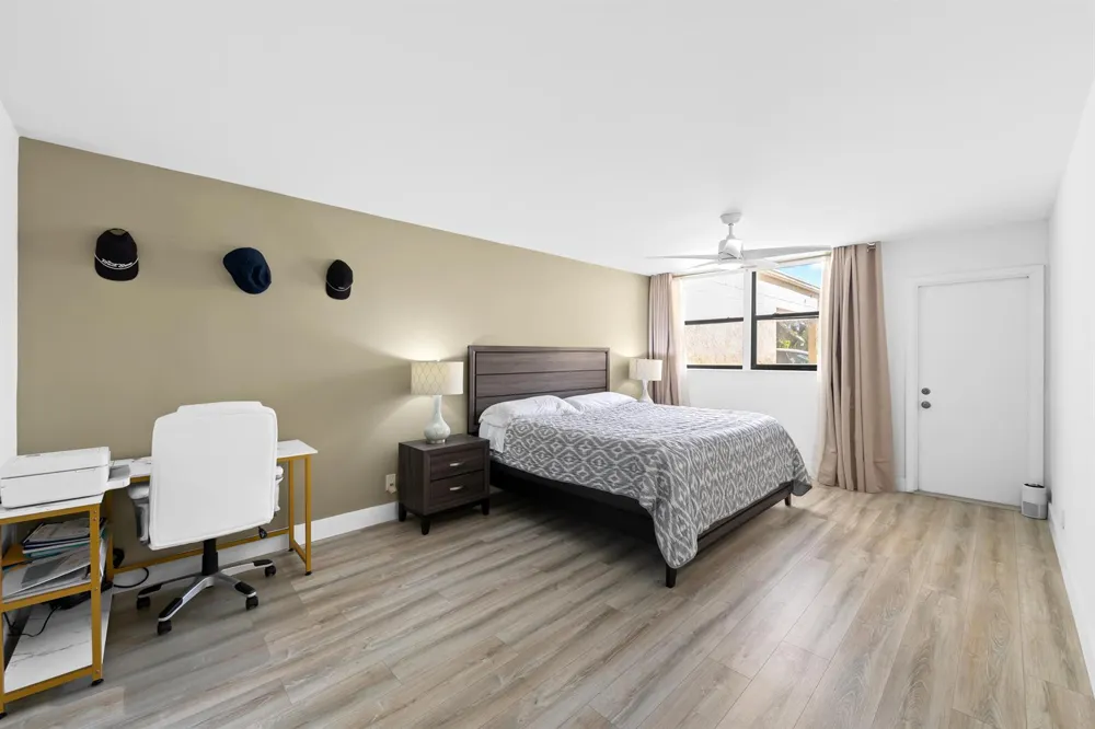 491 RACQUET CLUB ROAD #106 Weston, FL 33326
