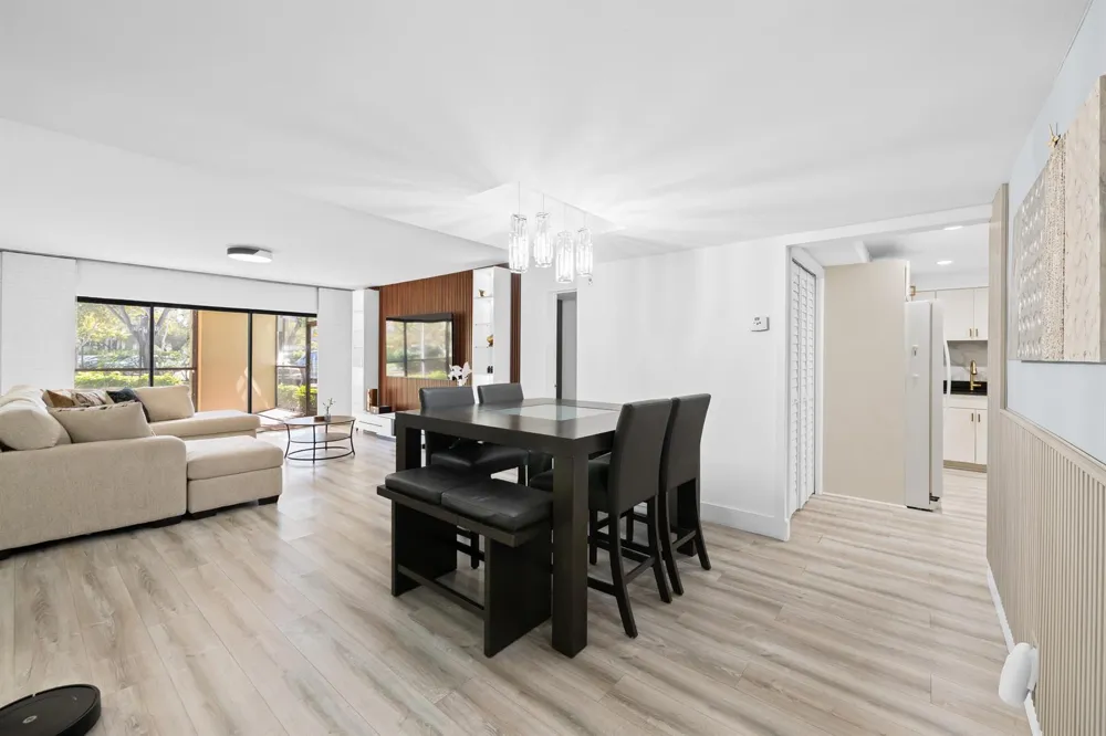 491 RACQUET CLUB ROAD #106 Weston, FL 33326