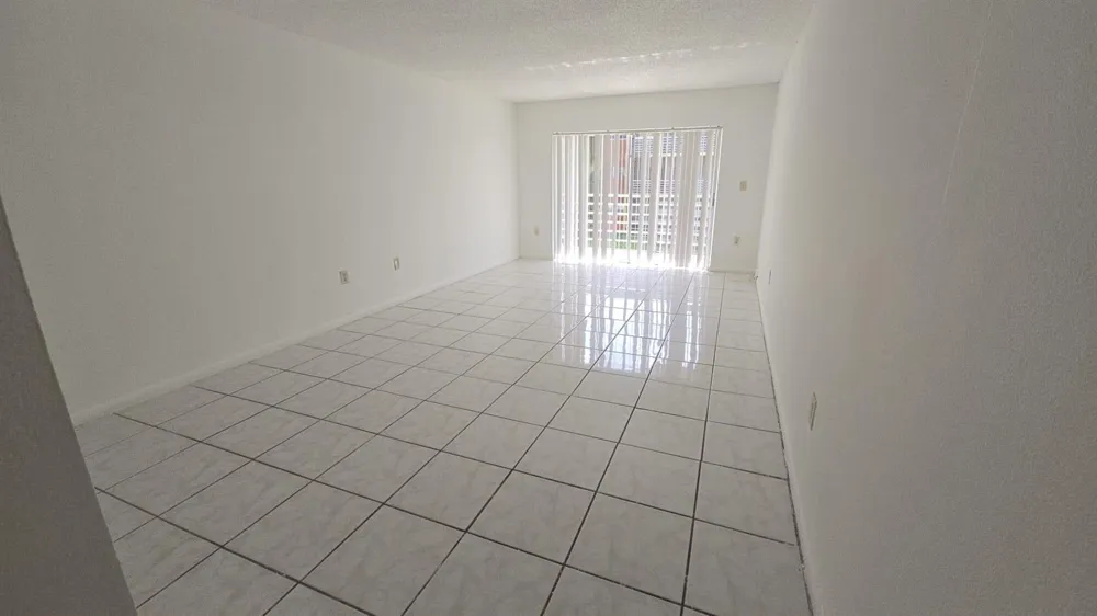 3600 NW 21ST STREET #203 Lauderdale Lakes, FL 33311