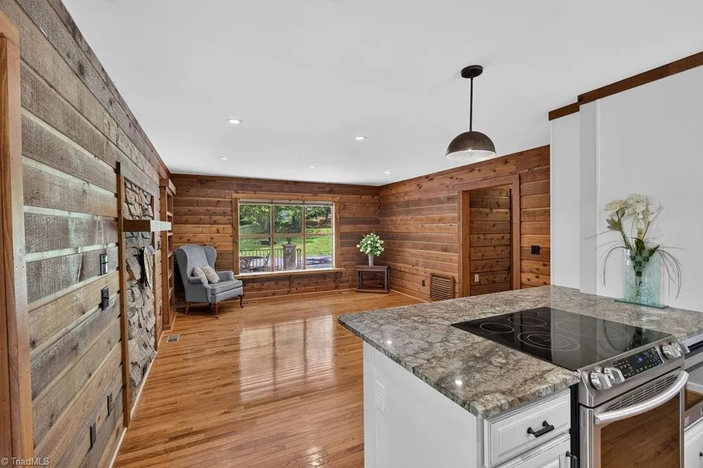 1409 Good Hope Drive Walnut Cove, NC 27052