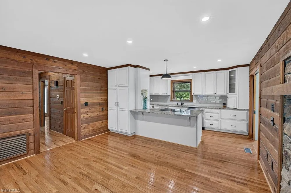 1409 Good Hope Drive Walnut Cove, NC 27052