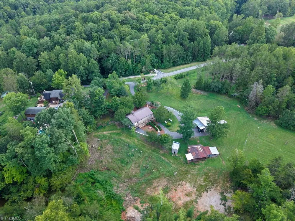 1409 Good Hope Drive Walnut Cove, NC 27052