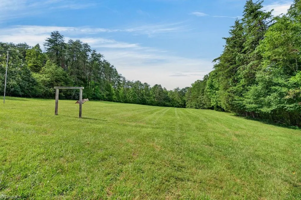 1409 Good Hope Drive Walnut Cove, NC 27052