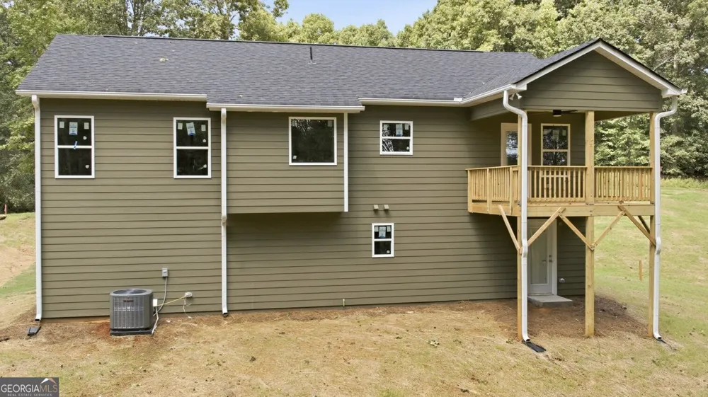 284 Stonington DR Mount Airy, GA 30563