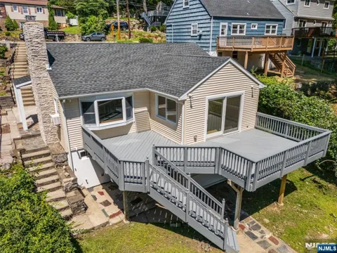235 Skyline Lake Drive