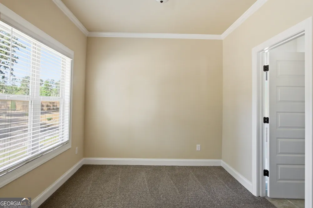 30 Timber DR Forsyth, GA 31029