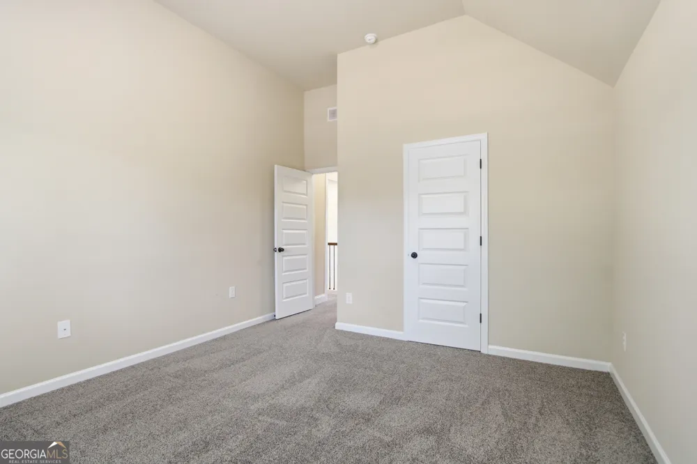 30 Timber DR Forsyth, GA 31029