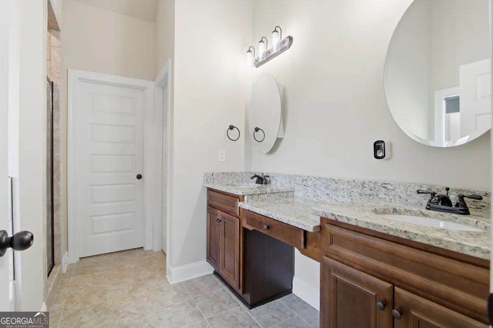 30 Timber DR Forsyth, GA 31029