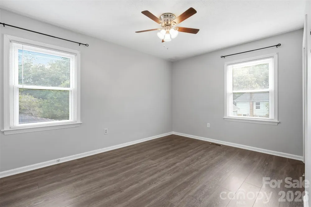 3776 Newhall Drive NW Conover, NC 28613
