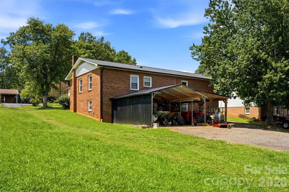 3776 Newhall Drive NW Conover, NC 28613