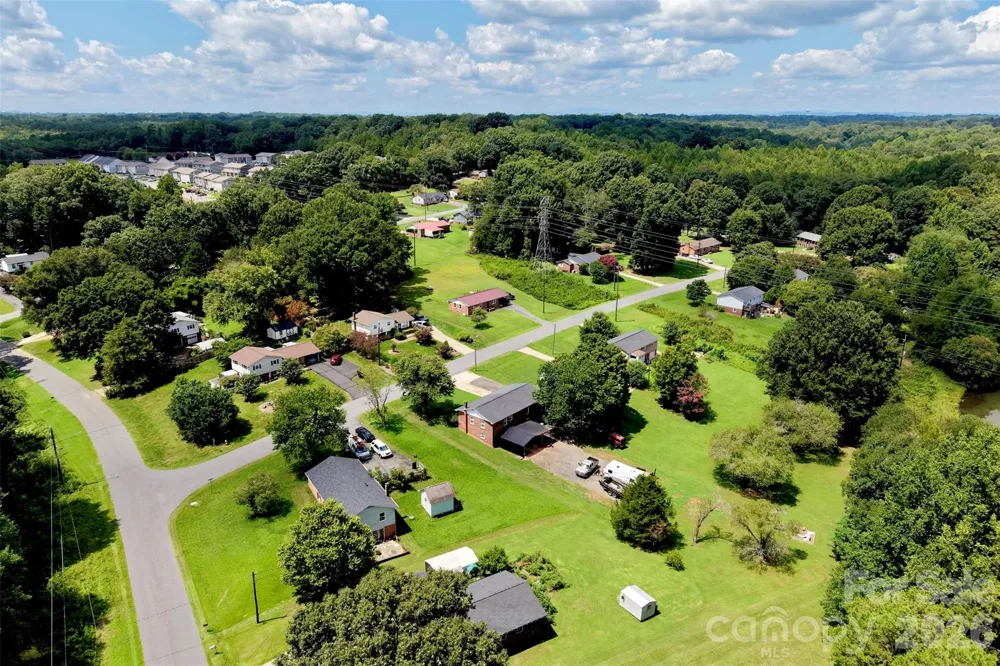 3776 Newhall Drive NW Conover, NC 28613