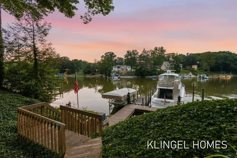 16107 Baird Court Spring Lake, MI 49456