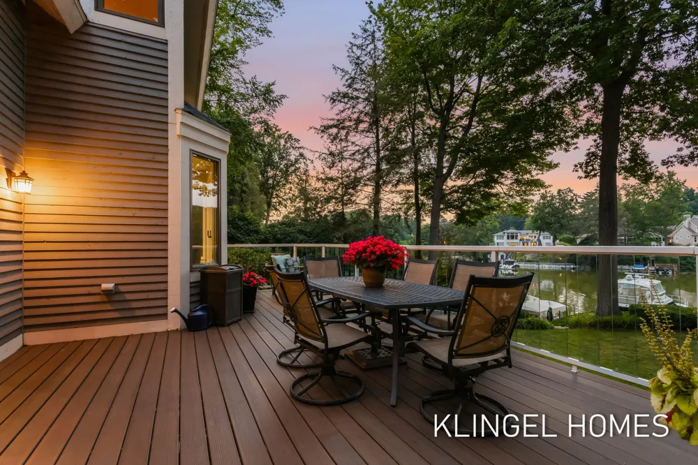 16107 Baird Court Spring Lake, MI 49456