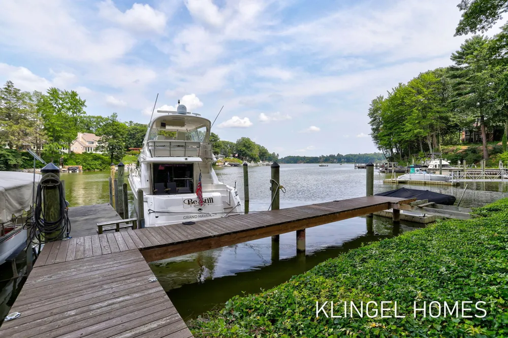 16107 Baird Court Spring Lake, MI 49456