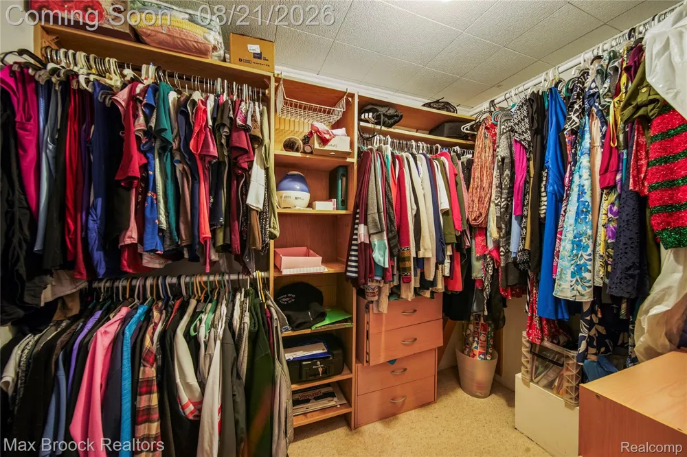 3162 Phillips Avenue Berkley City, MI 48072