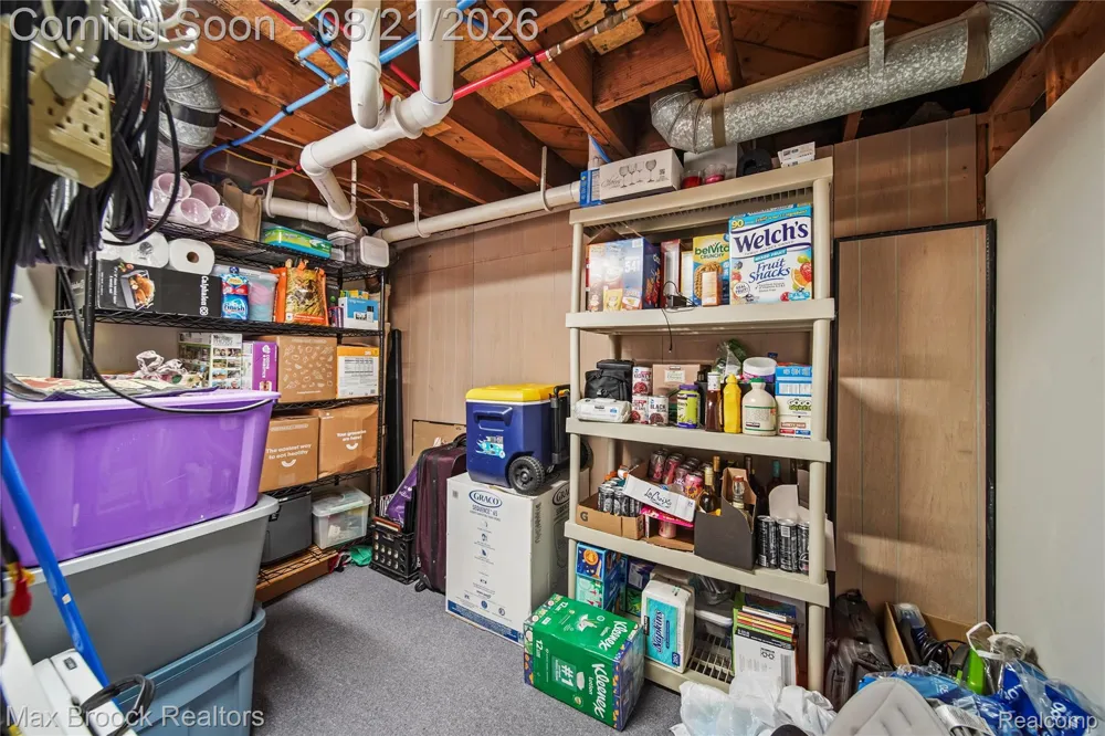 3162 Phillips Avenue Berkley City, MI 48072