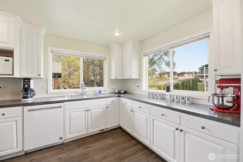 207 Manson View Drive Manson, WA 98831