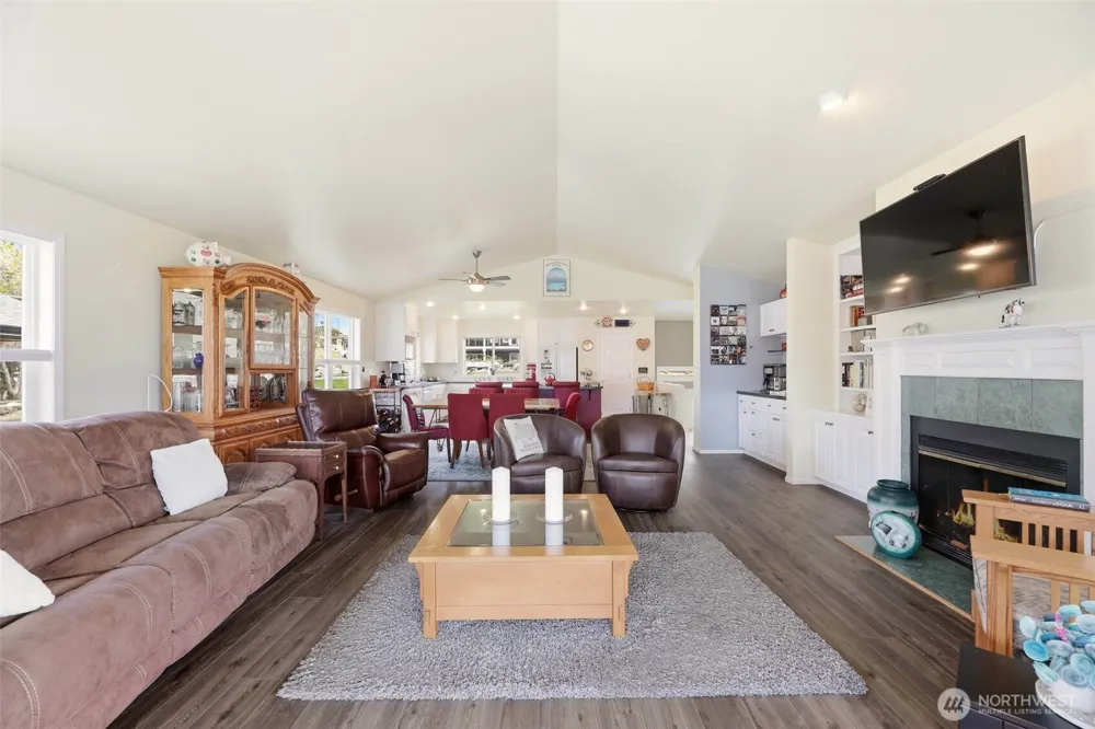 207 Manson View Drive Manson, WA 98831