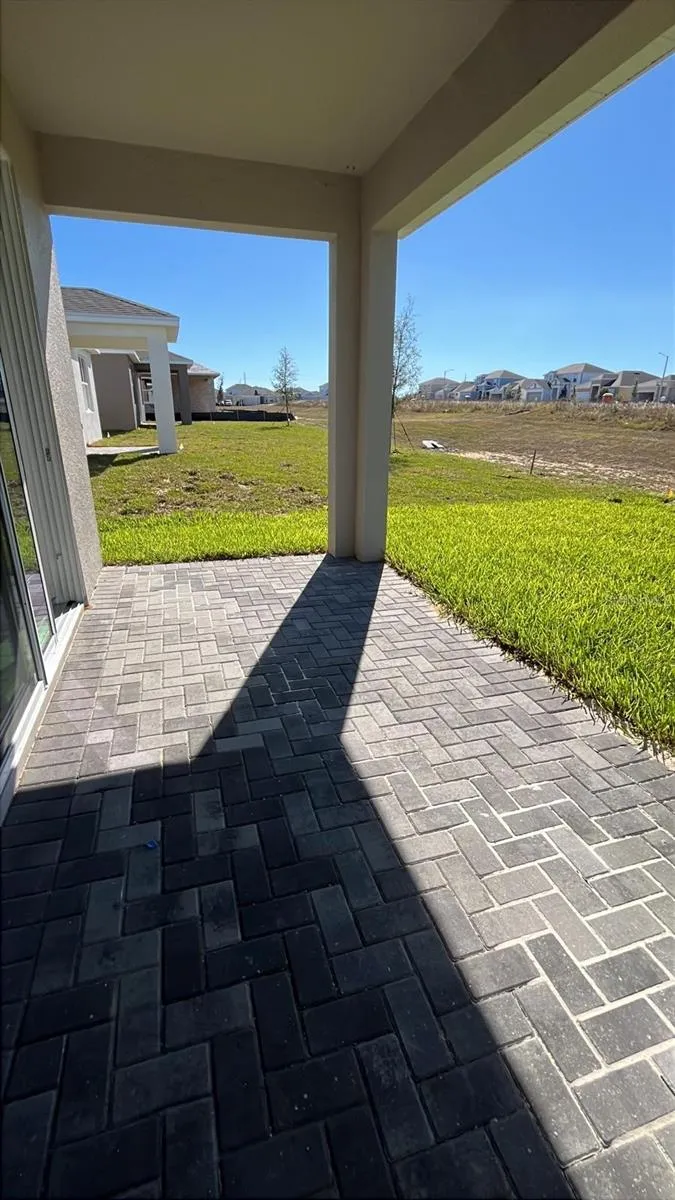 184 BOTTLE BRUSH DRIVE Haines City, FL 33844