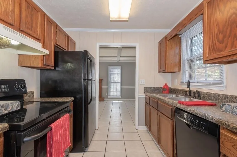 2769 New South Drive Marietta, GA 30066