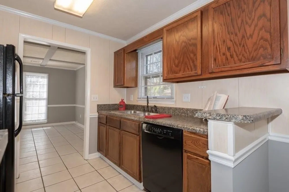 2769 New South Drive Marietta, GA 30066