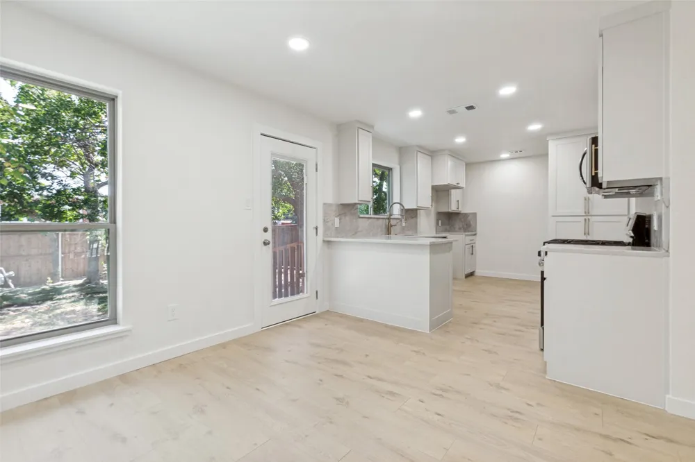 502 Rorary Drive Richardson, TX 75081