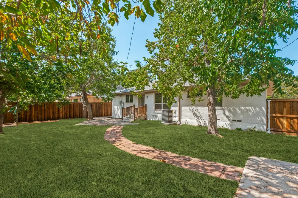 502 Rorary Drive Richardson, TX 75081
