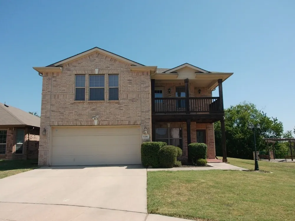 5281 Placid Drive Haltom City, TX 76117