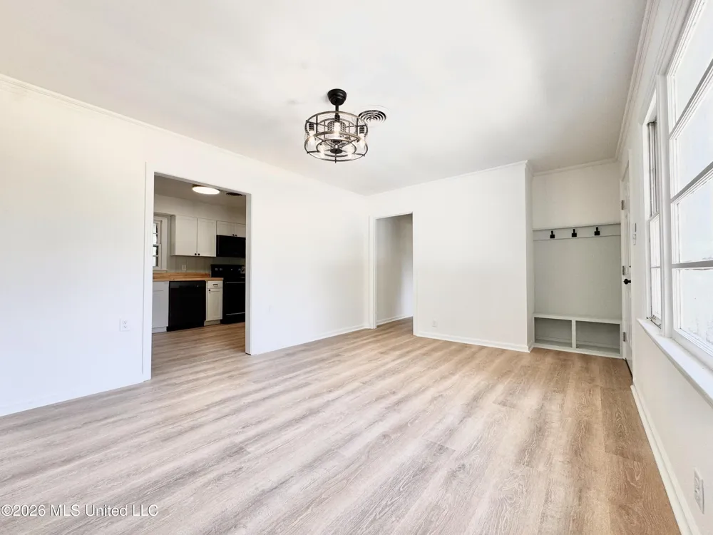 1216 W Main Street Senatobia, MS 38668