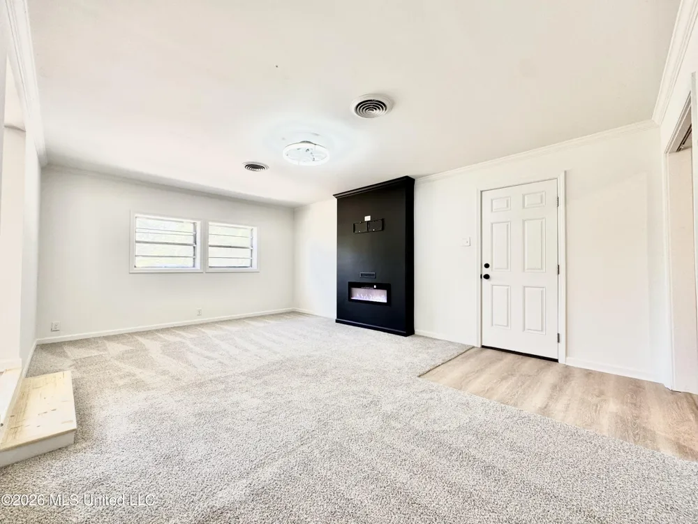 1216 W Main Street Senatobia, MS 38668