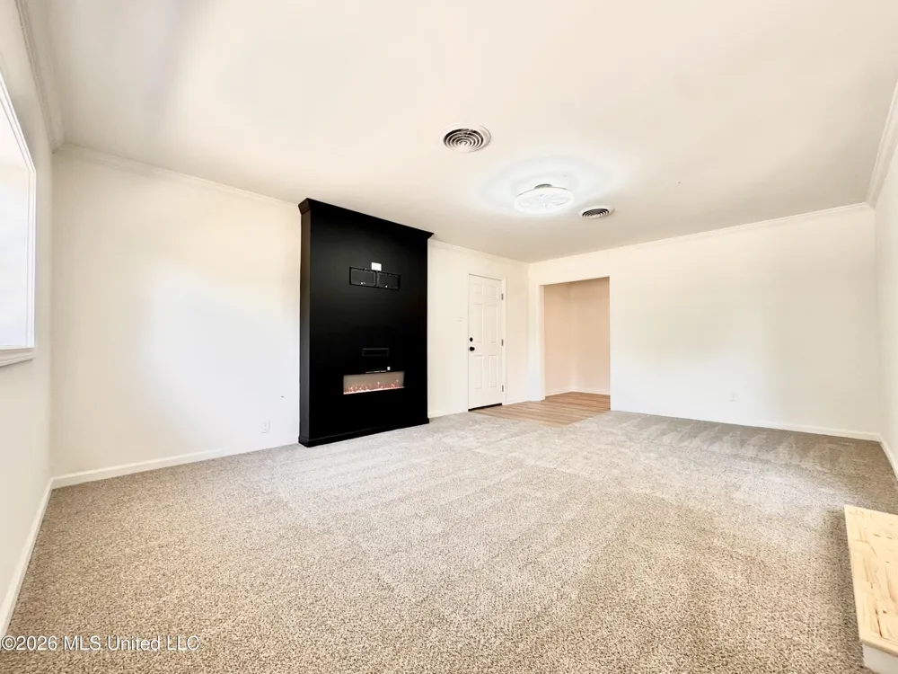 1216 W Main Street Senatobia, MS 38668