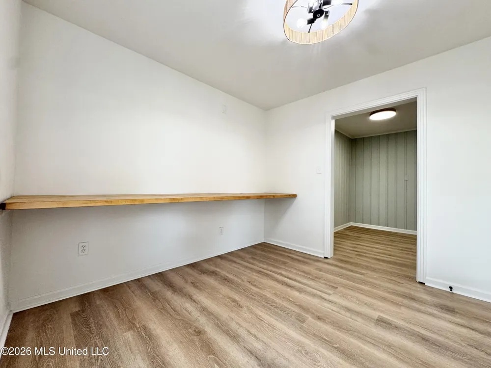 1216 W Main Street Senatobia, MS 38668