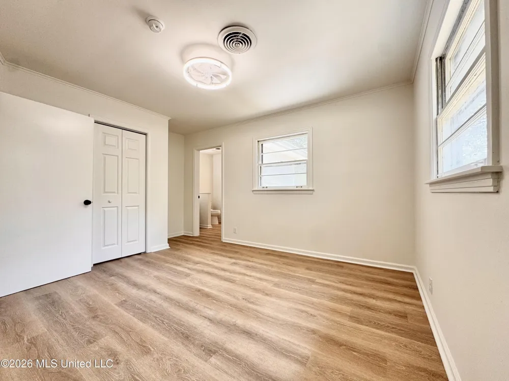 1216 W Main Street Senatobia, MS 38668