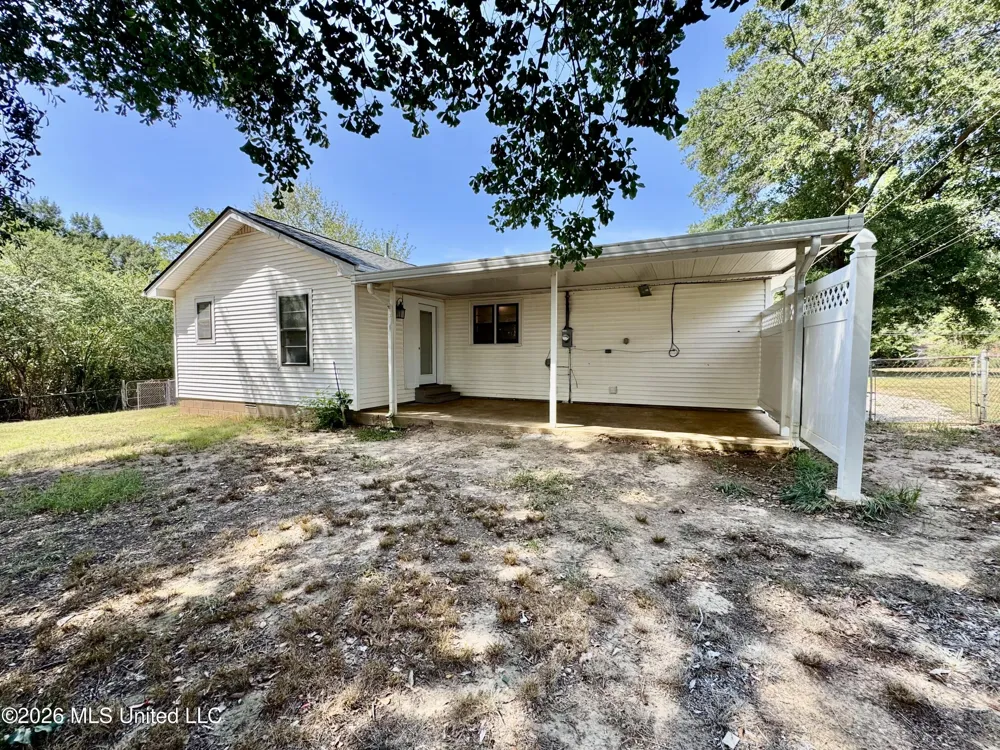 1216 W Main Street Senatobia, MS 38668